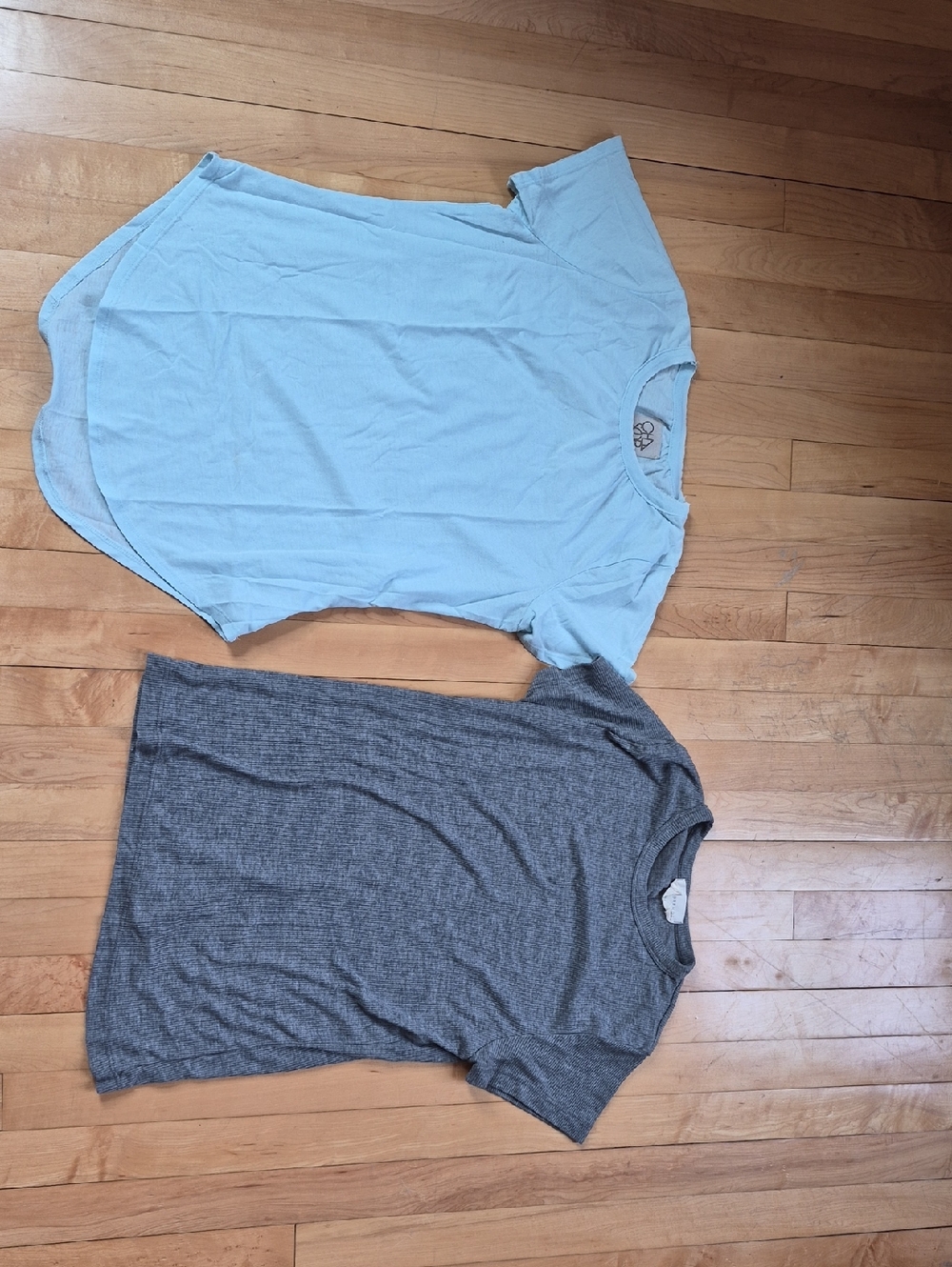 Light Blue & Heather Gray Short Sleeve Tees - Set of 2